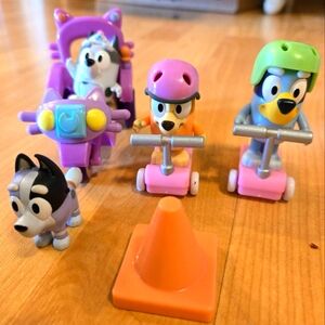 Bluey Toy Set with Scooters and Accessories